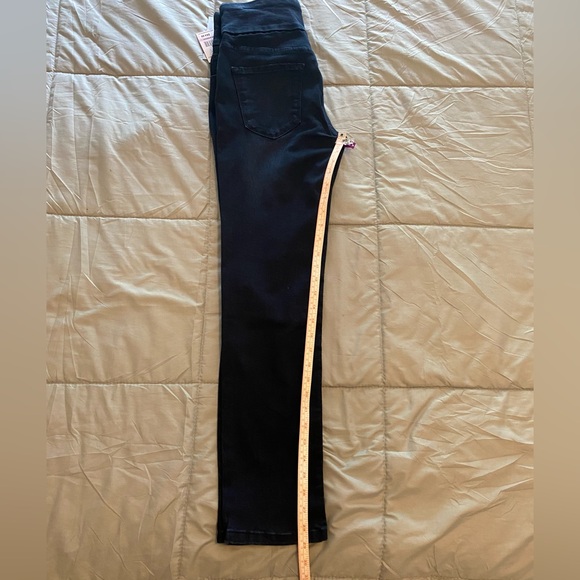 Gloria Vanderbilt Amanda Pull-on Slim Leg Classic Rise Jean Size 6 Petit… - Picture 14 of 15